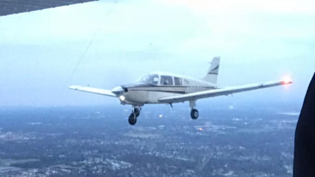 Piper Cherokee (N8072Y) - FORMATION IN JERSEY. 