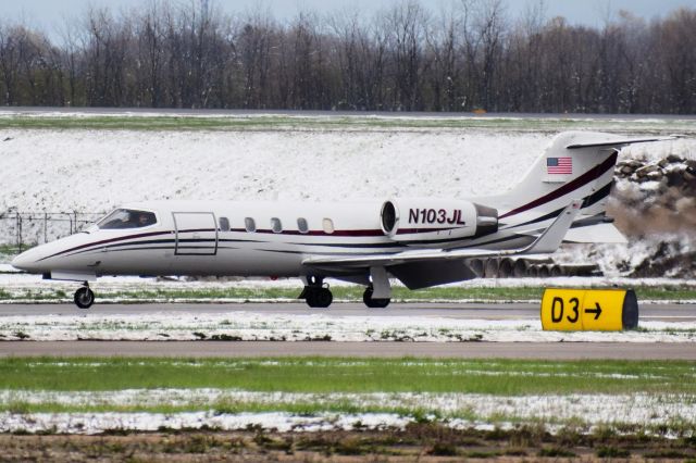 Learjet 31 (N103JL) - Year: 1990br /Make: Learjetbr /Model: 31br /Opby: Thunderun Aviation (MedEvac)br /br /Route: KTEB --> KBUF