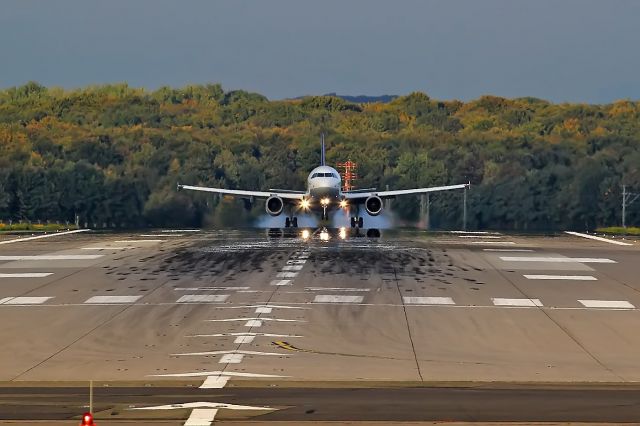 Airbus A320 (D-AIQW)