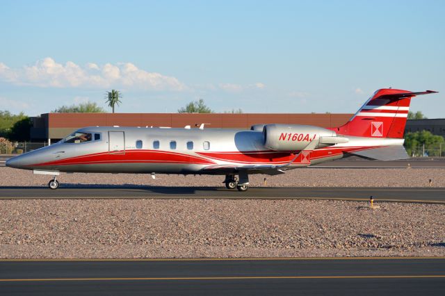 Learjet 60 (N160AJ)