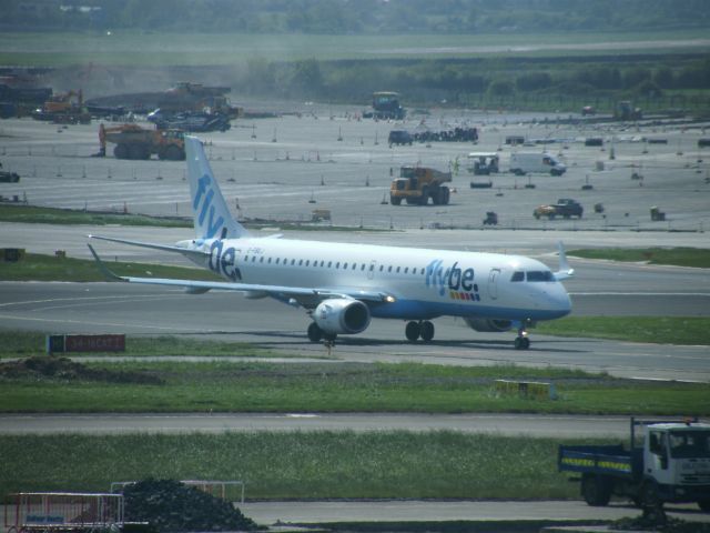 G-FBEJ — - G-FBEJ ERJ 195LR ARR IN TO EIDW ON THE 13-05-2008    G-FBEJ EMB ERJ 195LR-200LR  CN 19000155 OF FLYBE