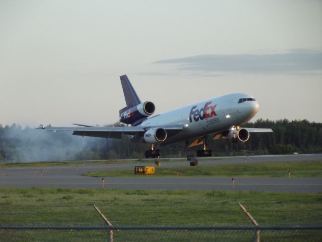 McDonnell Douglas DC-10 (N68054)