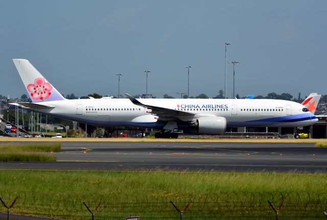 Airbus A350-900 (B-18903)