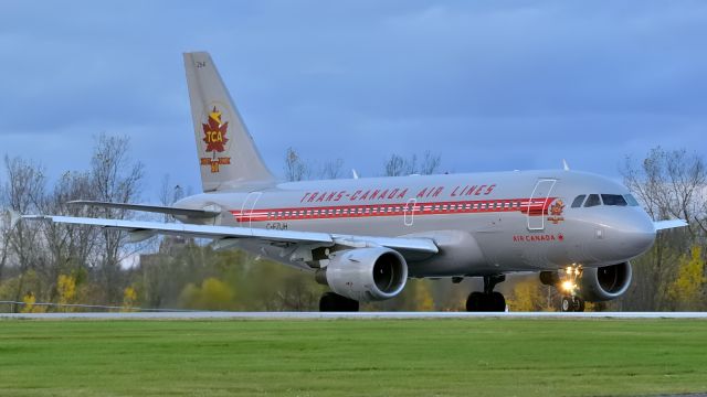 Airbus A319 (C-FZUH)