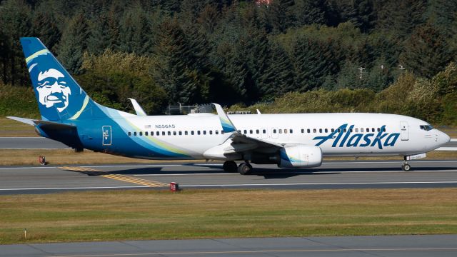 Boeing 737-800 (N556AS) - Alaska Airlines ASA88/AS88 to Anchorage (PANC/ANC) roars off of runway 8br /Photo date: 10-13-24br /Upload date: 1-9-25