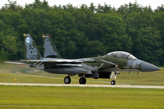 McDonnell Douglas F-15 Eagle (88-1702) - Crab 14 F-15E strike Eagle thundering down 16 