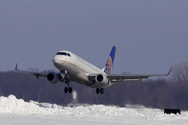 Embraer 170/175 (N631RW) - Brickyard3301 departing RWY 25 yesterday  for Indianapolis (8 Feb 2022). The E170 diverted to TOL Monday.