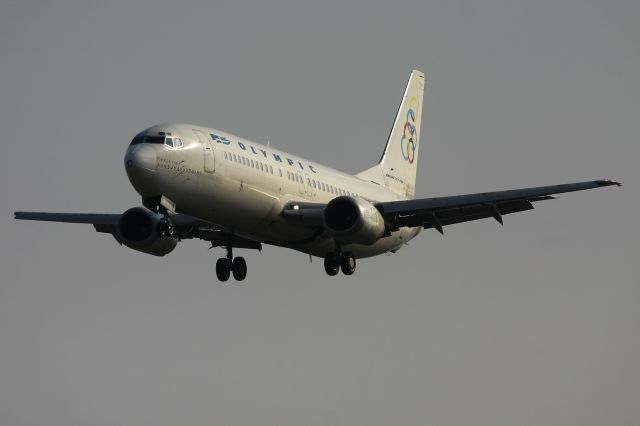 BOEING 737-400 (SX-BMC)