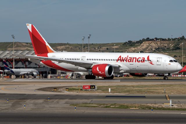 Boeing 787-8 (N796AV)