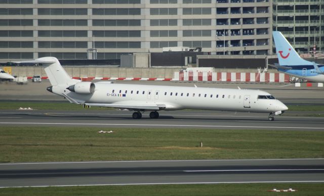 Canadair Regional Jet CRJ-900 (EI-GEA)