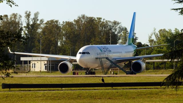 Airbus A330-200 (EC-NRH)