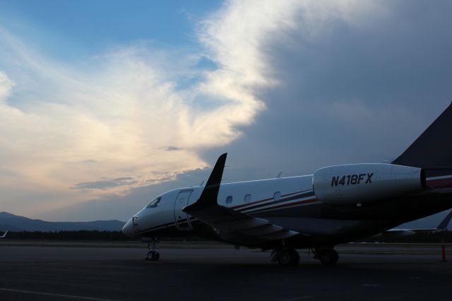 N418FX — - Embraer Legacy 450 (N418FX) at Yellowstone Airport (KWYS)