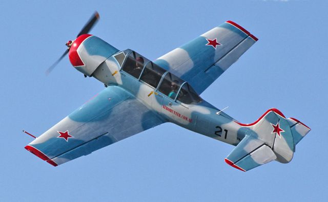 YAKOVLEV Yak-52 (VH-YVK)