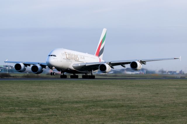 Airbus A380-800 (A6-EUS) - EK22 rotates on the way back to DXB