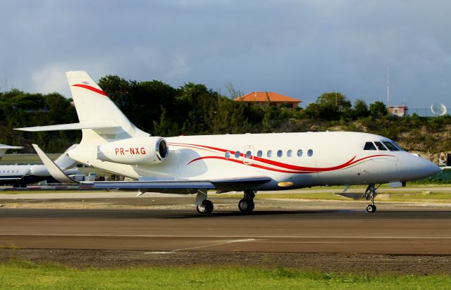 Dassault Falcon 2000 (PR-NXG)