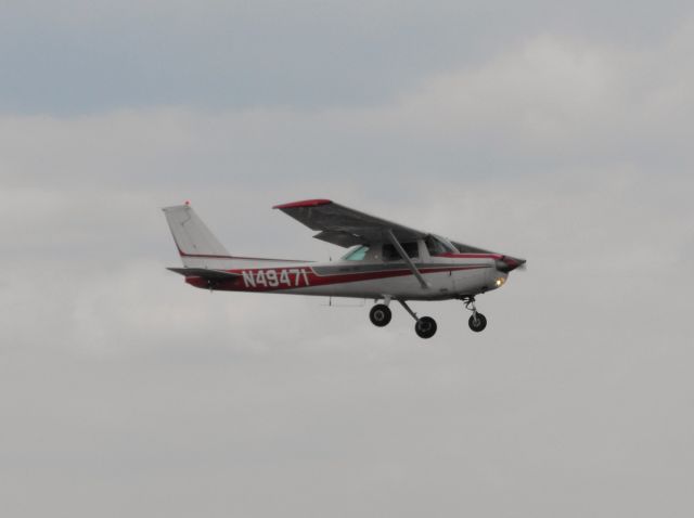 Cessna 152 (N49471) - FL Aviation Centers newest addition