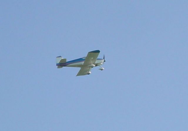 Vans RV-6 (N602RV) - Departing runway 9... on 6/23/09