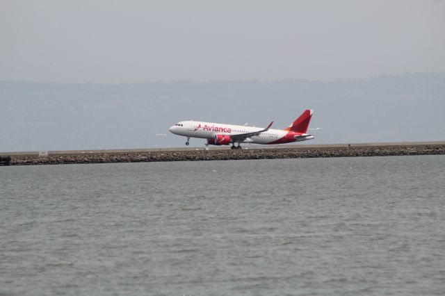 Airbus A320 (N788AV) - View in full for highest quality.br /Avianca A320 28L.