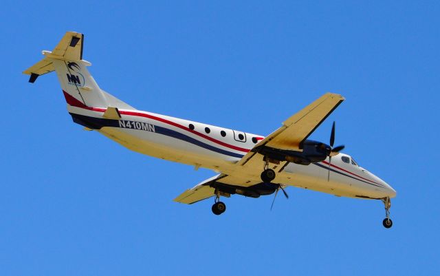 Beechcraft 1900 (N410MN) - 7-7-2013