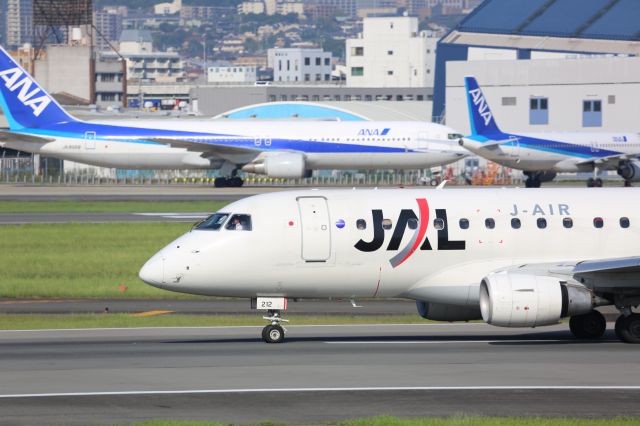 Embraer 170/175 (JA212J)