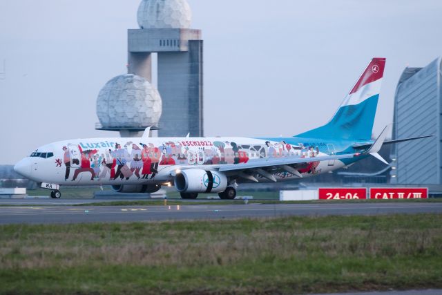 Boeing 737-800 (LX-LBA)