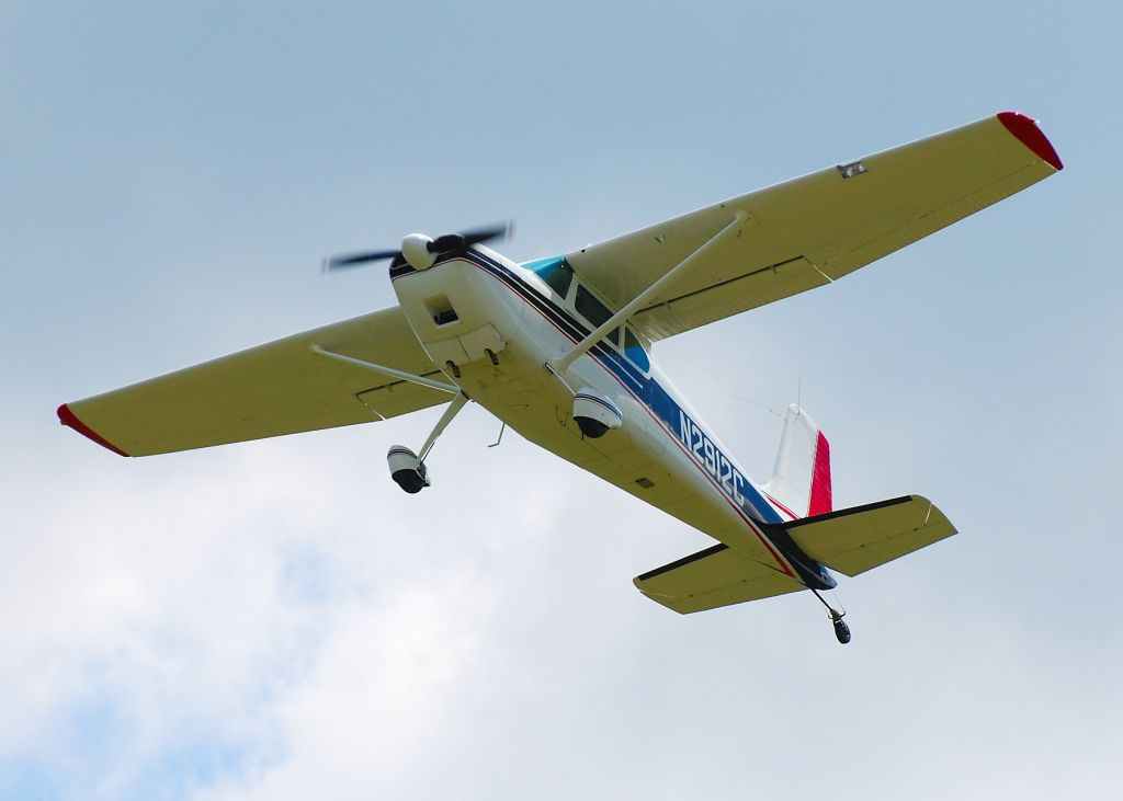 Cessna Skywagon 180 (N2912C)