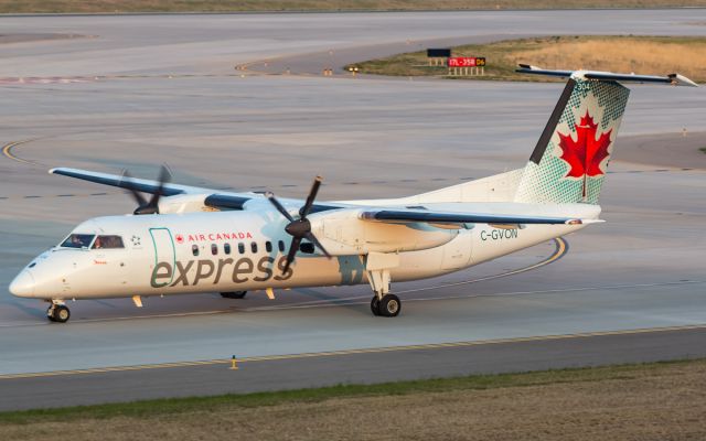 de Havilland Dash 8-300 (C-GVON)