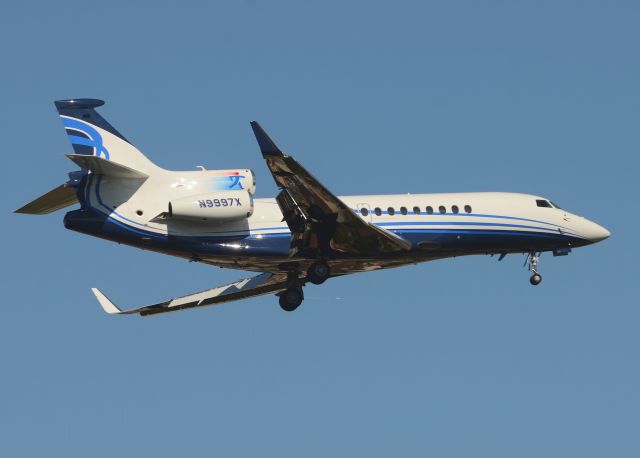 Dassault Falcon 7X (N9997X)