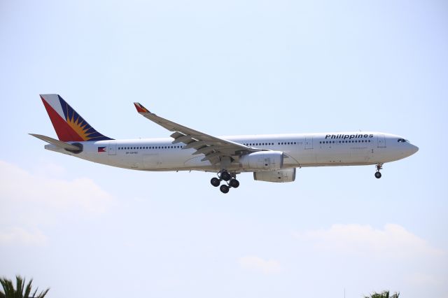 Airbus A330-300 (RP-C8782)