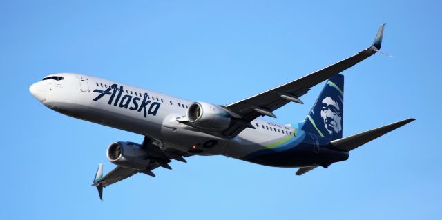 Boeing 737-900 (N284AK) - SEA-DTW  1-9-2022