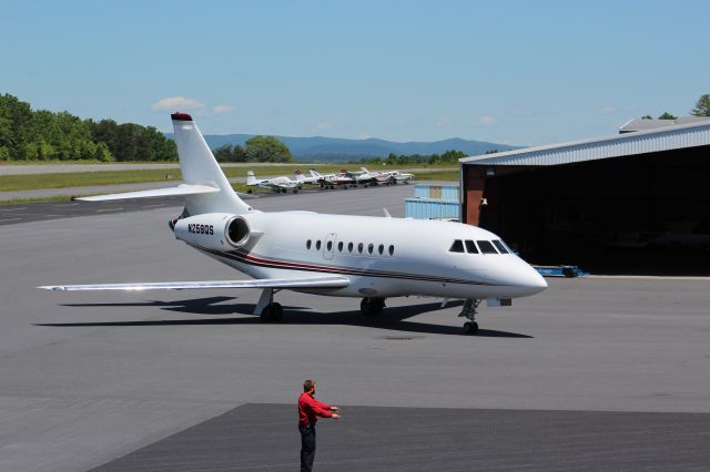 Dassault Falcon 2000 (N259QS) - Taxiing to Parkbr /Owned By: NetJets