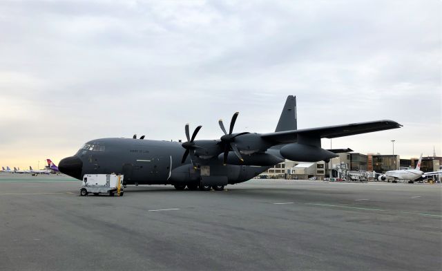 Lockheed C-130 Hercules —