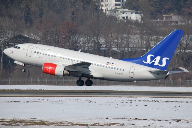BOEING 737-600 (LN-RRX)