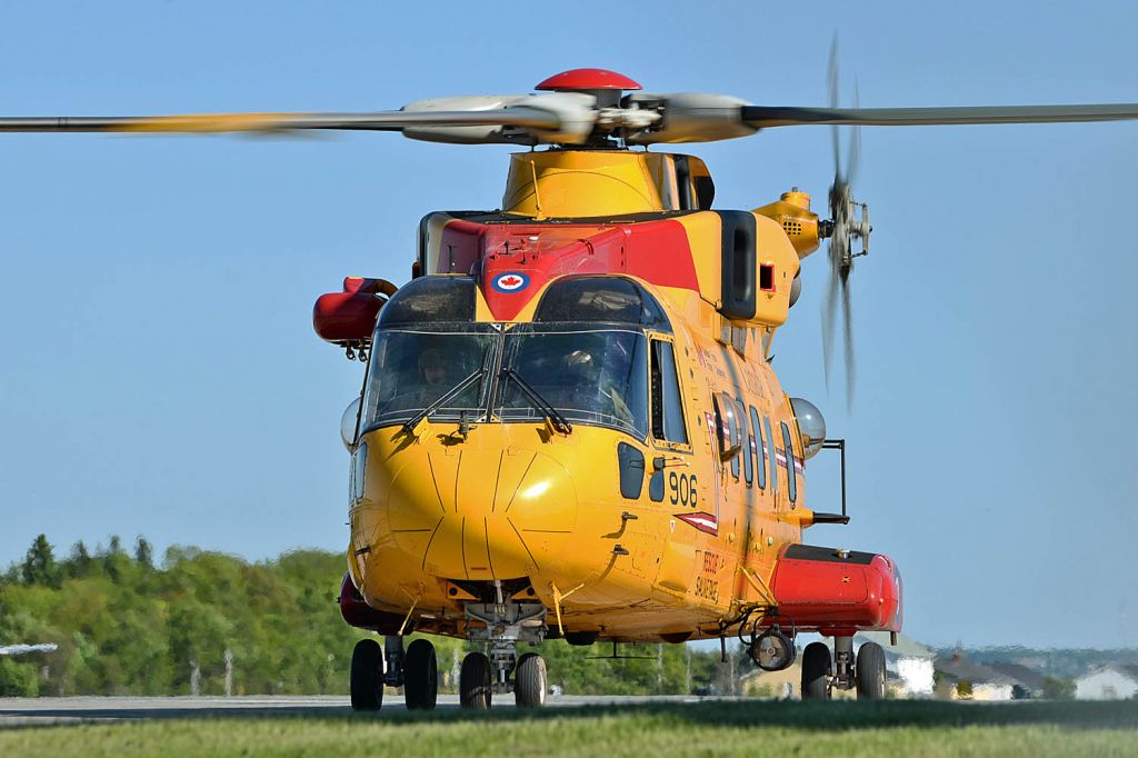 WESTLAND Merlin (14-9906) - RCAF SAR CH-149 Coomorant