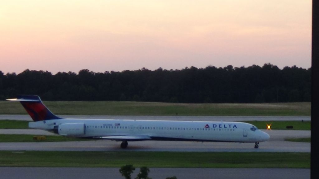 McDonnell Douglas MD-90 (N921DN) - Delta 743 to Atlanta Departing at 8:12 P.M.  Taken June 7, 2015.  