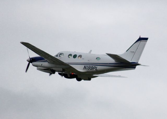 Beechcraft King Air 90 (N199PL) - At Downtown Shreveport.