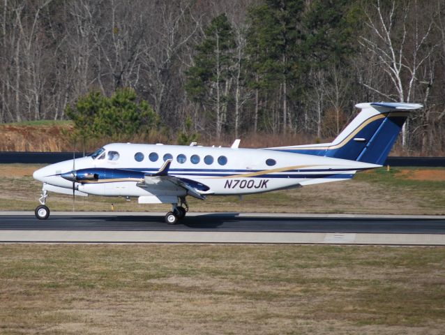 Beechcraft Super King Air 350 (N700JK) - HK AVIATION LLC arriving runway 20 at KJQF - 2/27/13