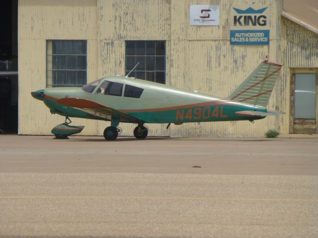 Piper Cherokee (N4904L)