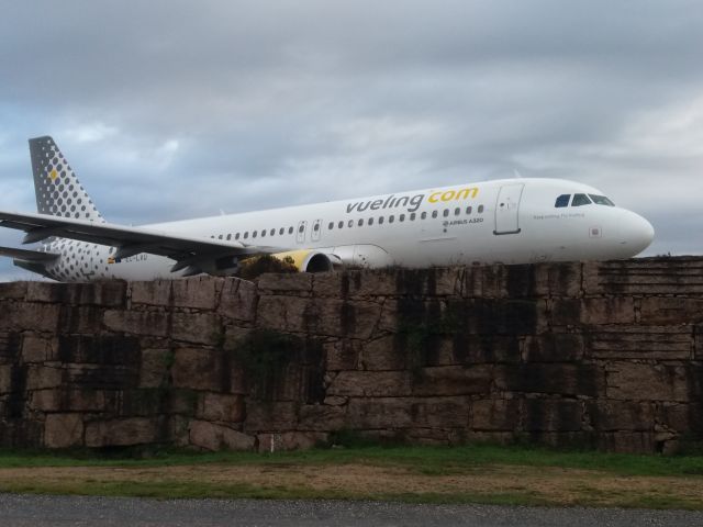 Airbus A320 (EC-LVU) - Airbus A320 approaching to landing track number 01 (South) on LEVX Airport to take off. Destination: LEBL. Date: 17/10/2019