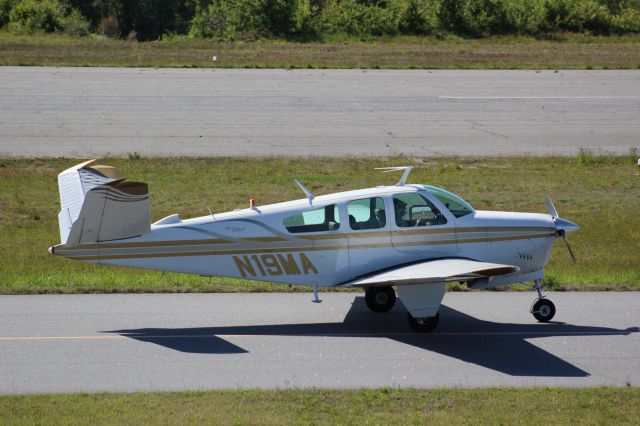 Beechcraft 35 Bonanza (N19MA)