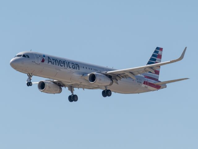 Airbus A321 (N131NN) - 6/20/2020