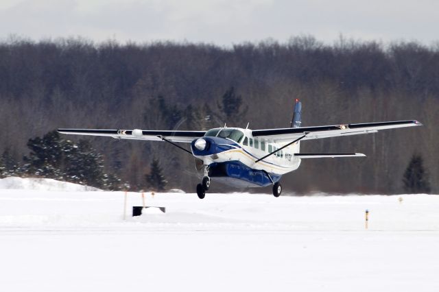 Cessna Caravan (N4118K) - WBR 2803 taking off from Ironwood, MI heading to Chicago OHare