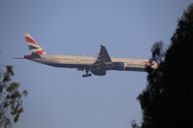 BOEING 777-300ER (G-STBF)