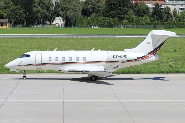 Canadair Challenger 350 (CS-CHC)