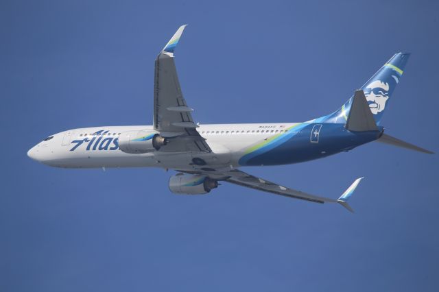 Boeing 737-800 (N594AS)