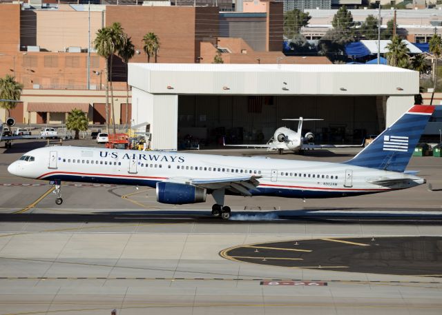 Boeing 757-200 (N902AW)