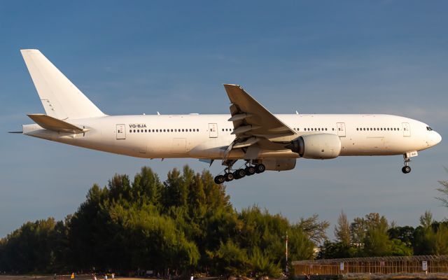 Boeing 777-200 (VQ-BJA)