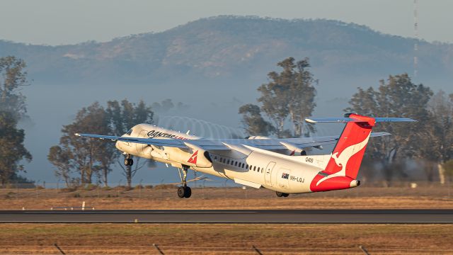 de Havilland Dash 8-400 (VH-LQJ)