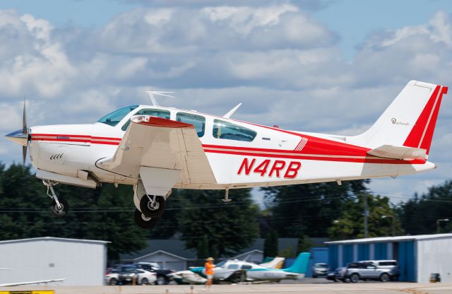 Beechcraft Bonanza (33) (N4RB)