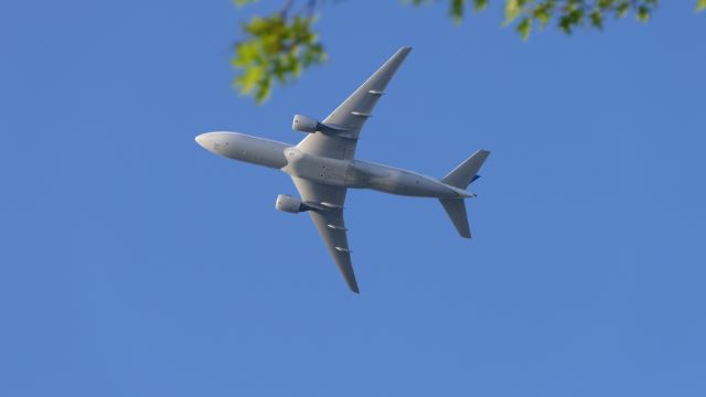 Boeing 777-200 (N786UA)